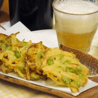 揚げ焼きでラクラク★玉ねぎと枝豆のかき揚げ